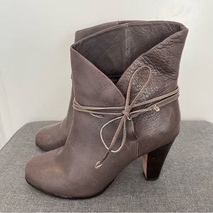 DOLCE VITA Leather Wrap Ankle Heel Booties - Gray, Size 7